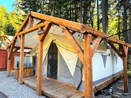 Umpqua National Forest Family Glamping Tent Homesteader - Near Crater Lake & Umpqua Hot Springs