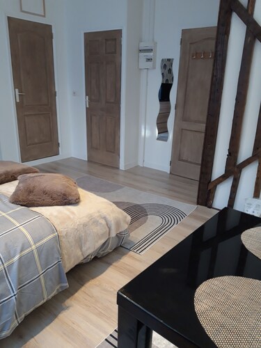 TINCHEBRAY STUDIO CENTER VILLE