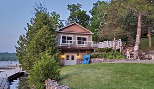 Wolfe Springs Luxury Condo