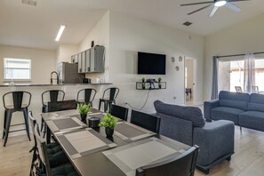 Dining - 10 Mi to Animal Kingdom: Clermont Home w/ Pool! (Clermont)