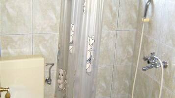 Shower, towels