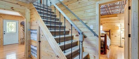 المنشأة من الداخل