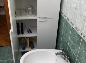 Doccia, asciugacapelli, asciugamani