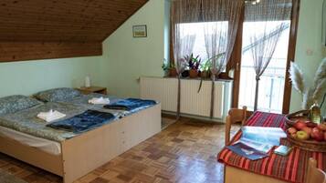 1 camera, ferro/asse da stiro, accesso a Internet, lenzuola