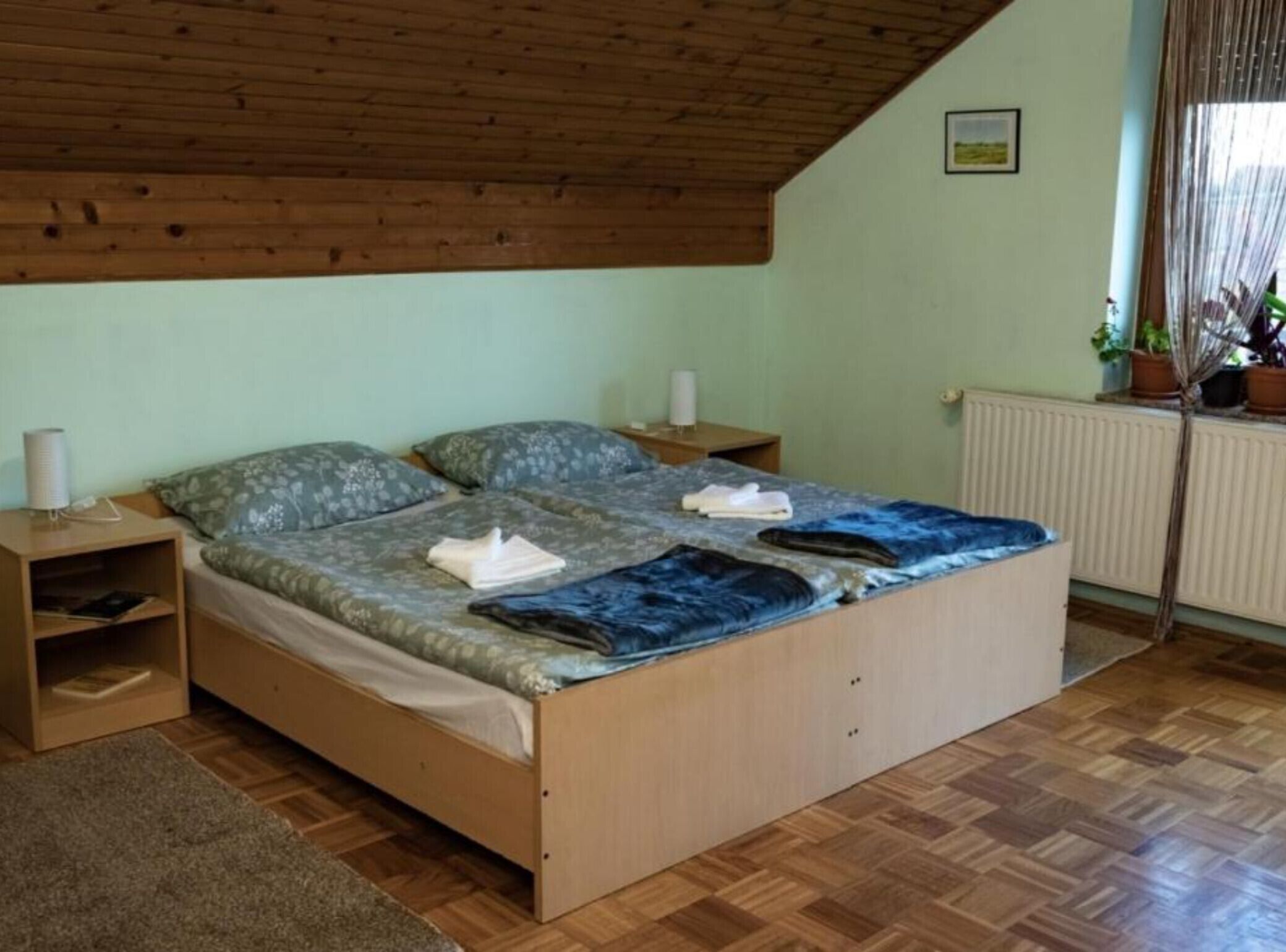 1 chambre, fer et planche à repasser, accès Internet, draps fournis