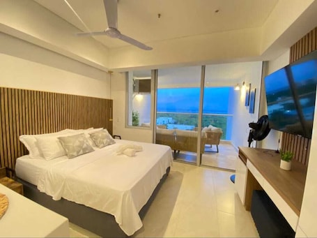 1 bedroom, iron/ironing board, WiFi, bed sheets. VACATION SUITES /CARTAGENA BEACH RESORT