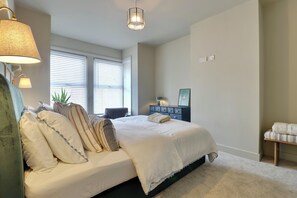 4 Schlafzimmer, Bügeleisen/Bügelbrett, WLAN, Bettwäsche