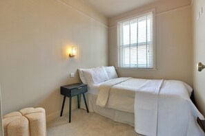 4 Schlafzimmer, Bügeleisen/Bügelbrett, WLAN, Bettwäsche