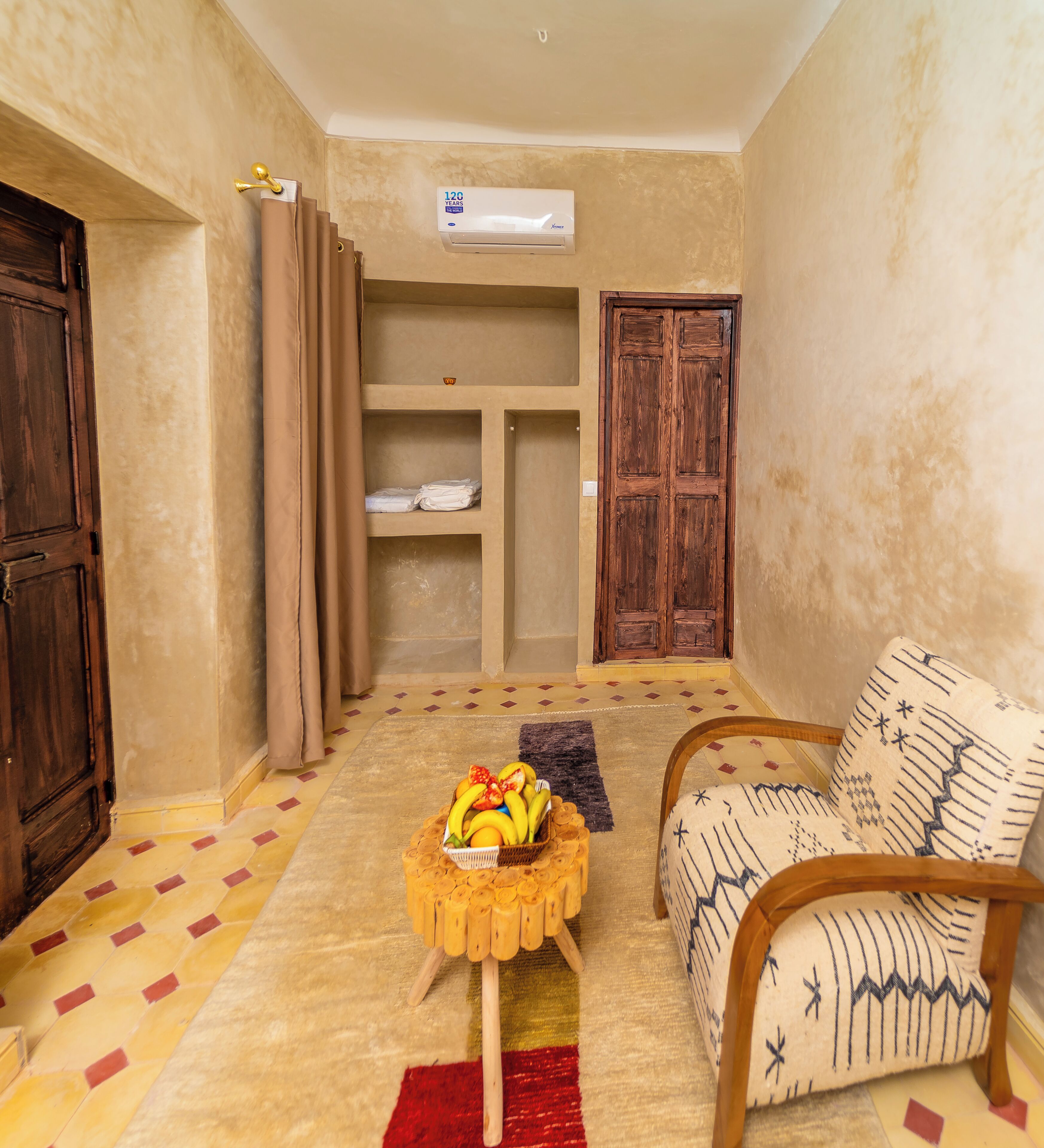 Classic Twin Room | Free WiFi