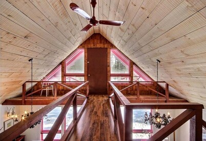 Chalet Suisse Bixley | Cocoon 1h Montréal | Getaway or telecommuting in the woods