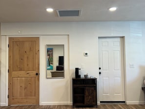 Interior - Cozy Casita - BEST LOCATION in TUCSON (Tucson)
