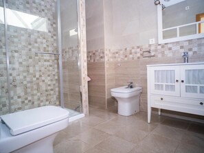Luxury Chalet, Private Pool | Bathroom - Chalet de Lujo con Piscina Privada  (Valencina de la Concepcion)