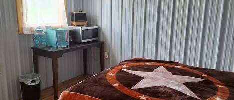 1 bedroom, WiFi, bed sheets