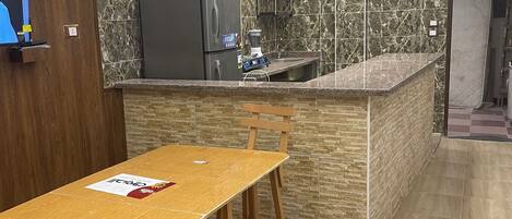 تناول الطعام