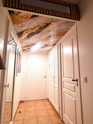 Interior - Hibiscus heart studio combining comfort and serenity in an idyllic setting (Sainte-Luce)