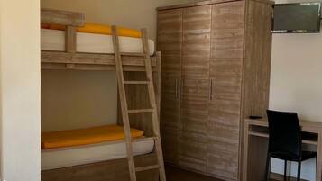 Classic-Vierbettzimmer | Kostenloses WLAN