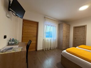 مكتب وواي فاي مجانًا