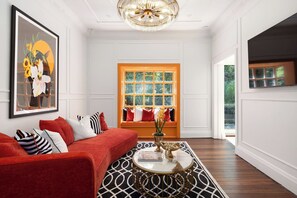 Smart TV - Exclusive Rose Bay Bungalow with Designer Interiors & Harbour Proximity (Rose Bay)