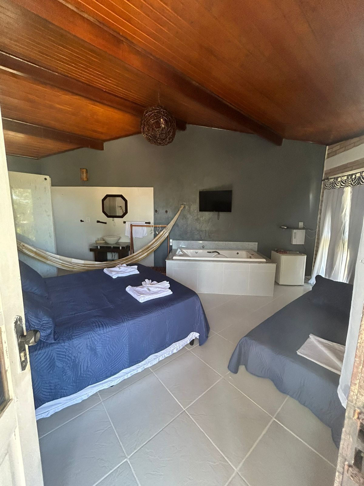 Quarto luxo | Wi-Fi de cortesia