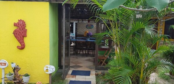 Desayuno buffet incluido todos los días 