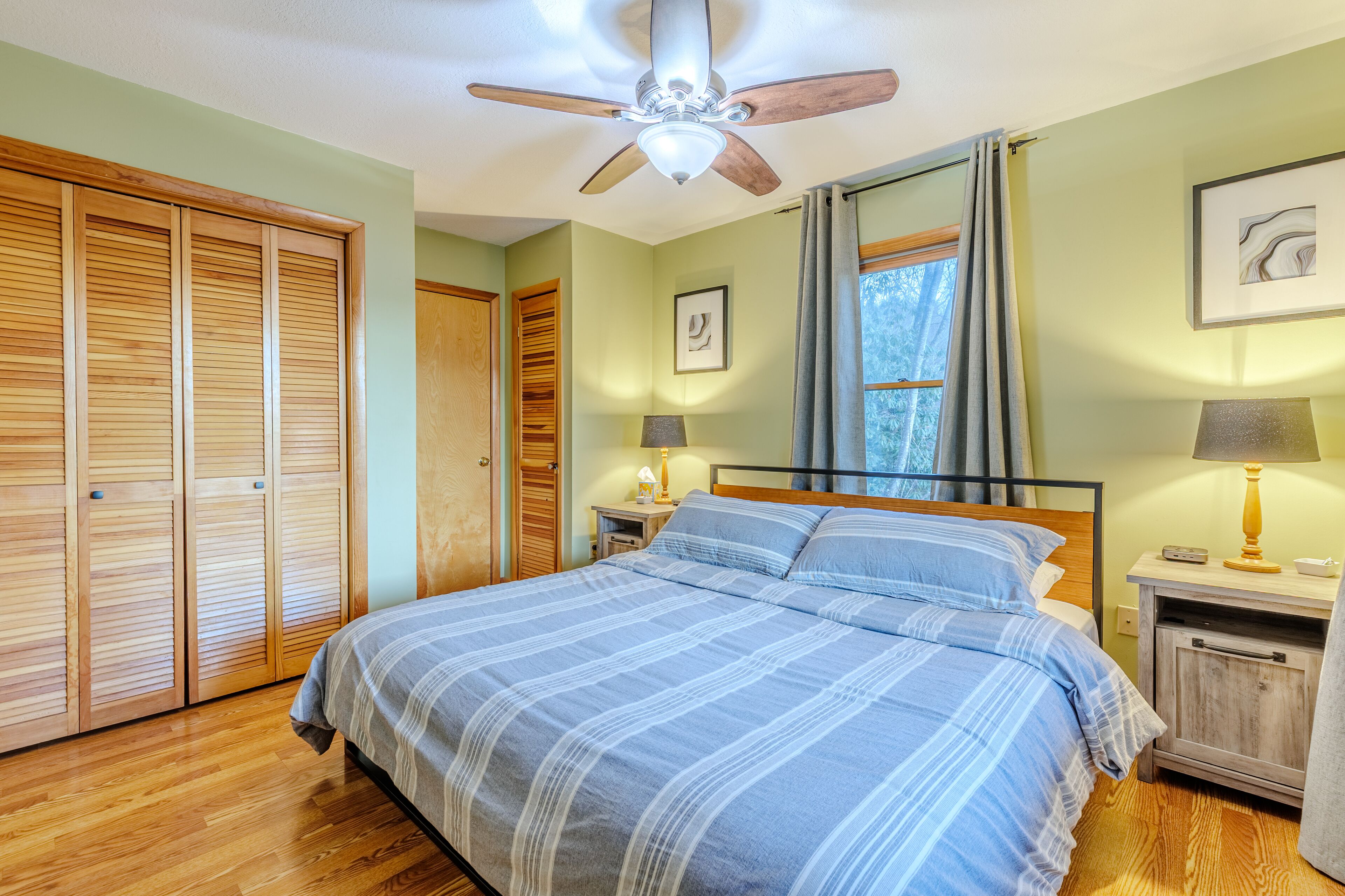 2 bedrooms, desk, iron/ironing board, free WiFi