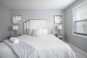 2 bedrooms, desk, iron/ironing board, free WiFi