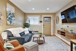 Smart TV - Walkable Olde Town Issy Hike/Mt.Bike_5 min to I 90 Seattle/Bellevue_Snoq Casino (Issaquah)