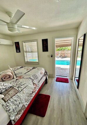 1 bedroom, iron/ironing board, free WiFi, bed sheets - Marvelous 1-bedroom with beautiful swimming pool, privacy, and a great location. (Margate)