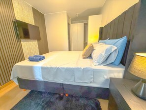 Comfort Apartment, Balcony, City View