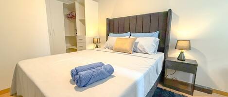 Departamento Confort, balcón, vista a la ciudad | Cortinas blackout y wifi gratis