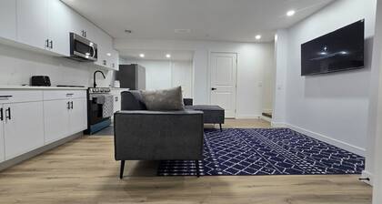 A SECONDARY SUITE IS AVAILABLE FOR RENT IN CHESTERMERE LAKE