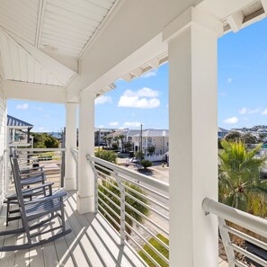Property grounds - Crystal Sands • 2 Minutes to Beach • Pool & Hot Tub • FREE Golf Cart & Bikes (Destin)