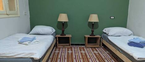 2 makuuhuonetta, vuodevaatteet