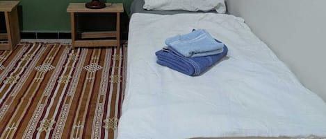 2 間睡房、床單