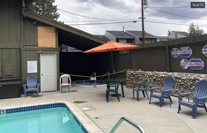 Pool - Wonderful 1-bedroom condo in Mammoth Lakes perfect for your getaway (Mammoth Lakes)