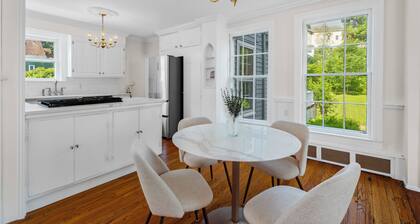 Historic Mystic Maritime House - 5 min Walk to Downtown Restaurants and Seaport