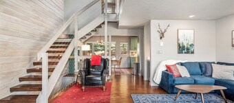 Updated Vail Beauty -Views, Luxury, Pets & Location