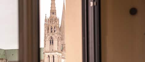 家庭公寓, 无烟房 | 高档床上用品、泰普尔床垫、办公桌、笔记本电脑工作区