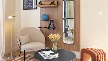 Suite with Terrace, Cathedrale view | Living area