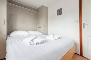 2 bedrooms, WiFi, bed sheets - Het Kleine Duin: Tiny name, grand escape. (Zandvoort)