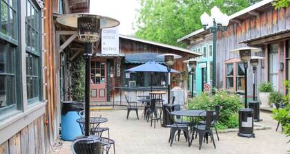 The Salado Inn Kolb Suite