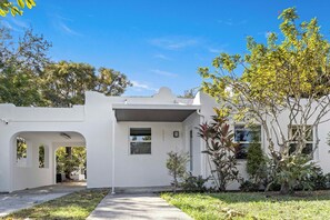 Exterior - Stylish 2BR/2BA Home near Wynwood (Miami)