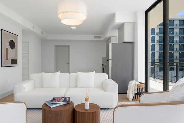 Interior - Luxury New Property-3 Bedroom/2Bath-Gym-BBQ-Pool (North Miami)