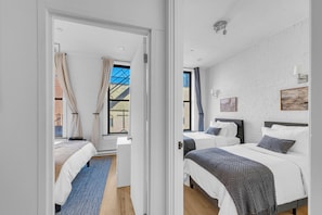 5 Schlafzimmer, Bügeleisen/Bügelbrett, kostenloses WLAN, Bettwäsche