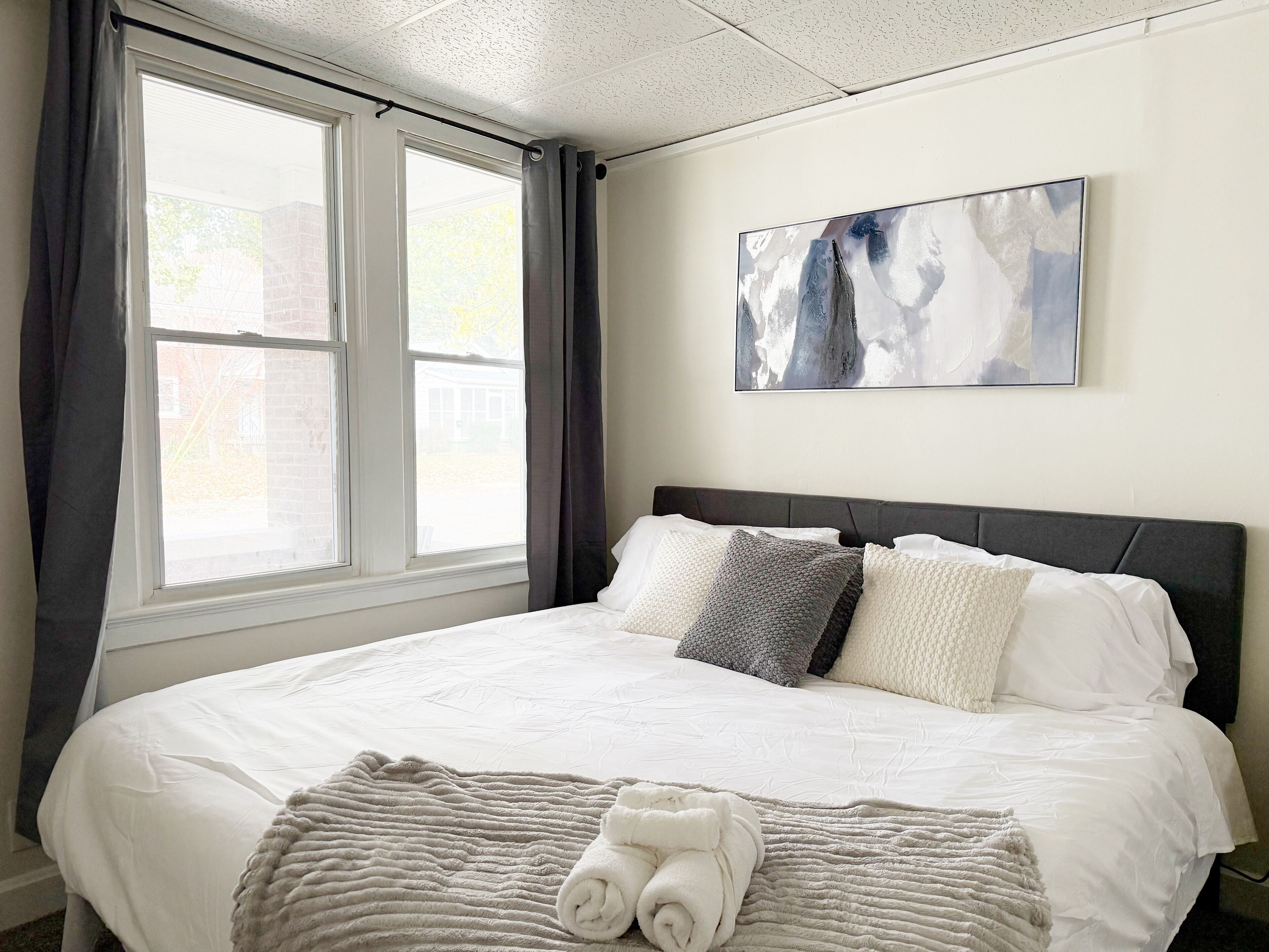 1 chambre, fer et planche à repasser, Wi-Fi gratuit, draps fournis