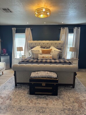 1 dormitorio, tabla de planchar con plancha, wifi gratis y ropa de cama