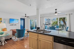 Interior - Dolphin Drift at Del Mar - Charming Condo w/ Heated Pool, Beach Equipment, & Steps To The Beach (Indian Rocks Beach)