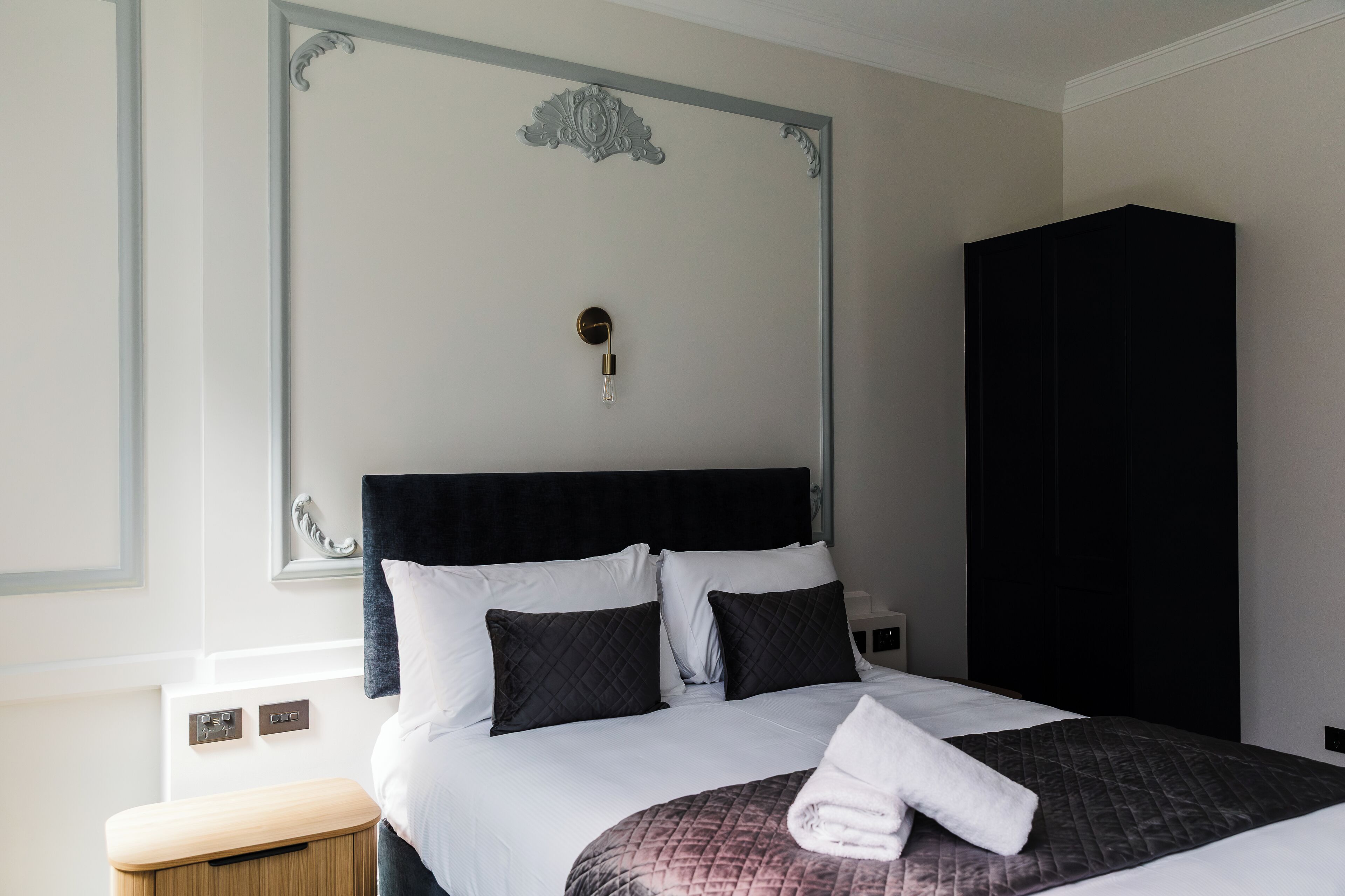 Deluxe Suite, 1 Queen Bed