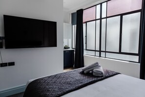 Svit Superior - 1 kingsize-säng med bäddsoffa | Ljudisolering, strykjärn/strykbräda och gratis wi-fi