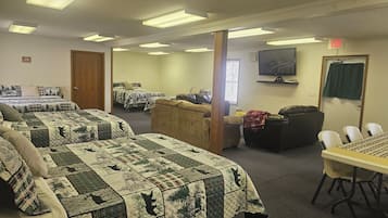 1 bedroom, free WiFi, bed sheets, wheelchair access